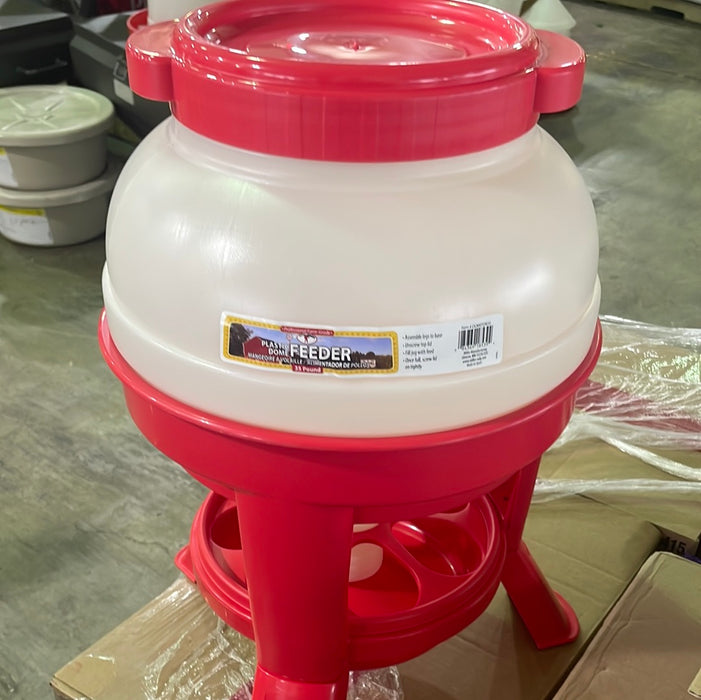 35 LB PLASTIC DOME FEEDER