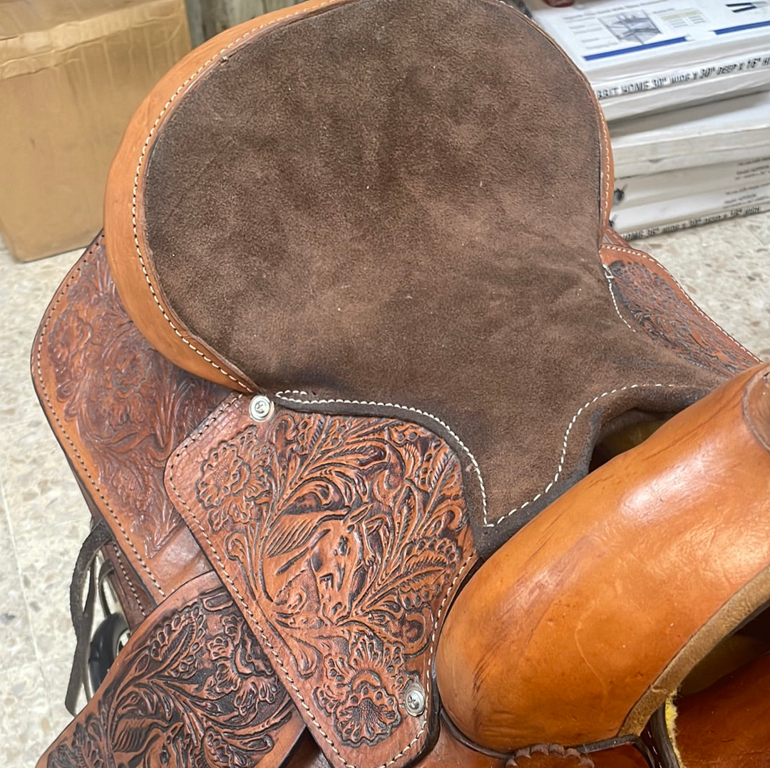 MONTURA 2001 — Bushland Ranch Store