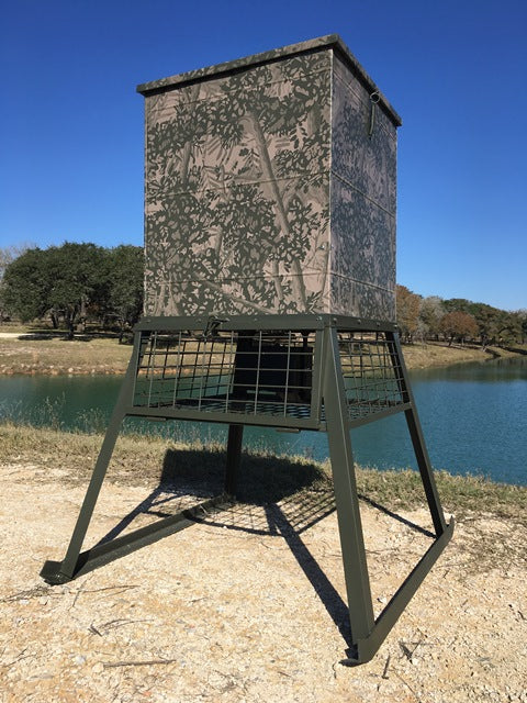 Atascosa Bushlan 600lb Broadcast EZ Feeder (Includes Timer)