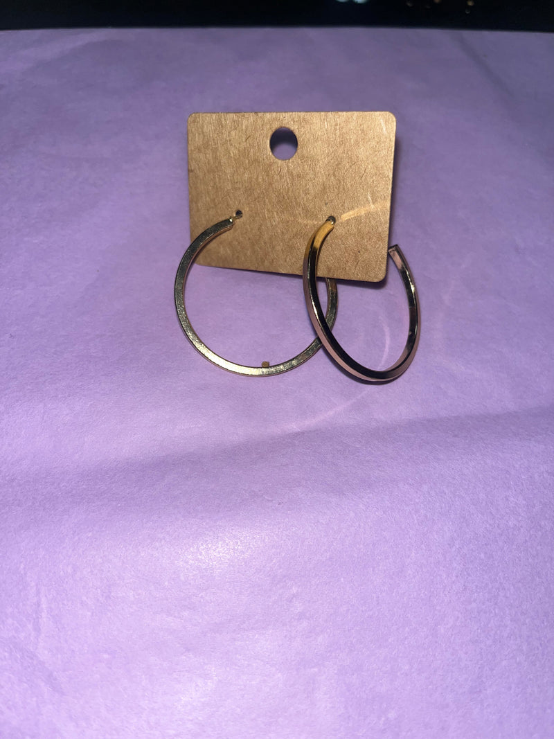 Gold simple hoop earrings