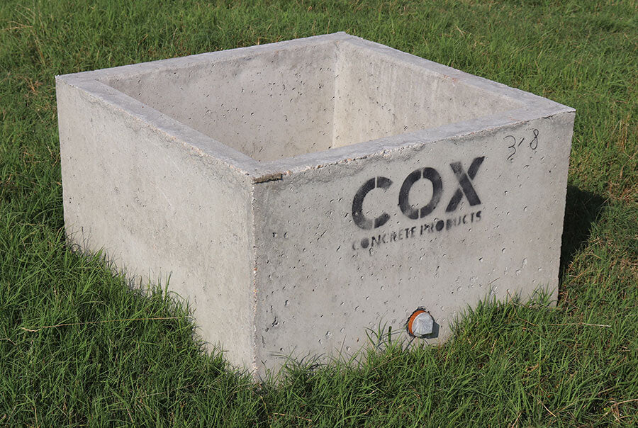 COX 60 GALLON CONCRETE WATER TROUGH SQUARE