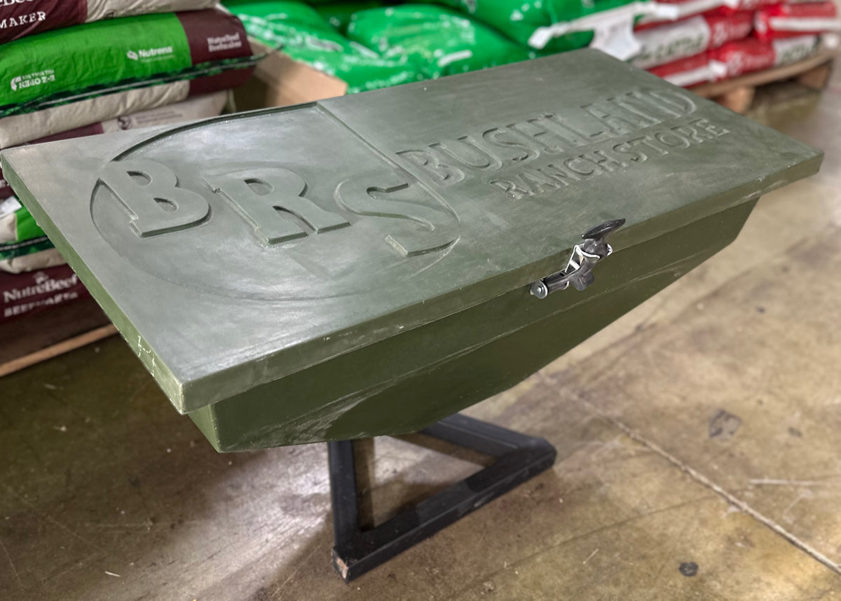 ROAD FEEDER - 100 LBS - BRS (COMEDERO DE CAMIONETA) — Bushland Ranch Store